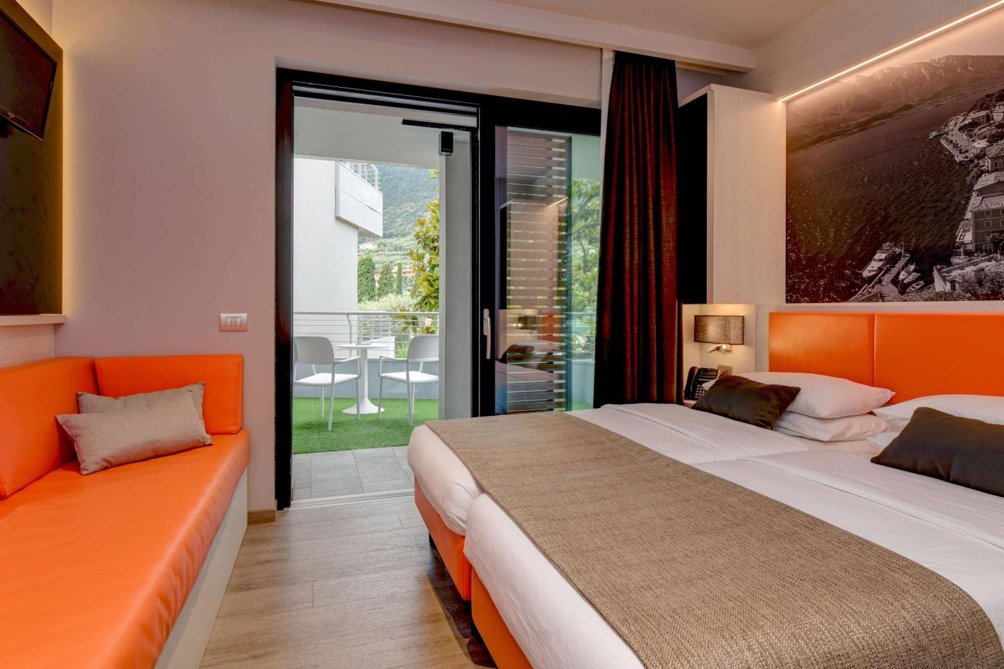 Hotel La Fiorita Лимоне-суль-Гарда Номер фото